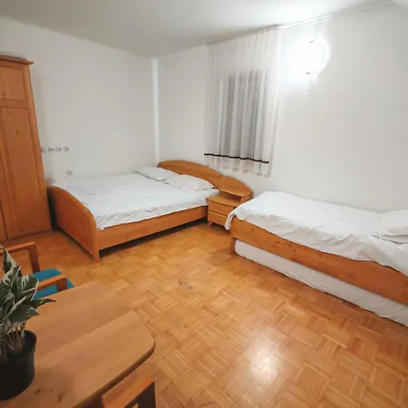 Apartma Roglina * 즈코르녜즈레쎄